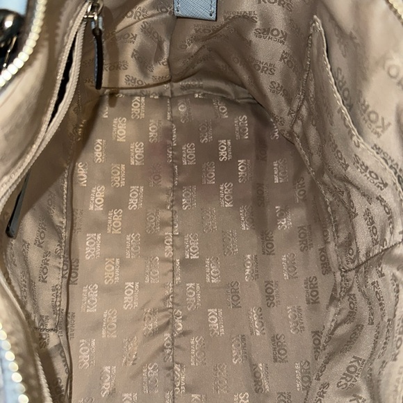 Michael Kors Large Blue Tote Bag - Picture 4 of 9